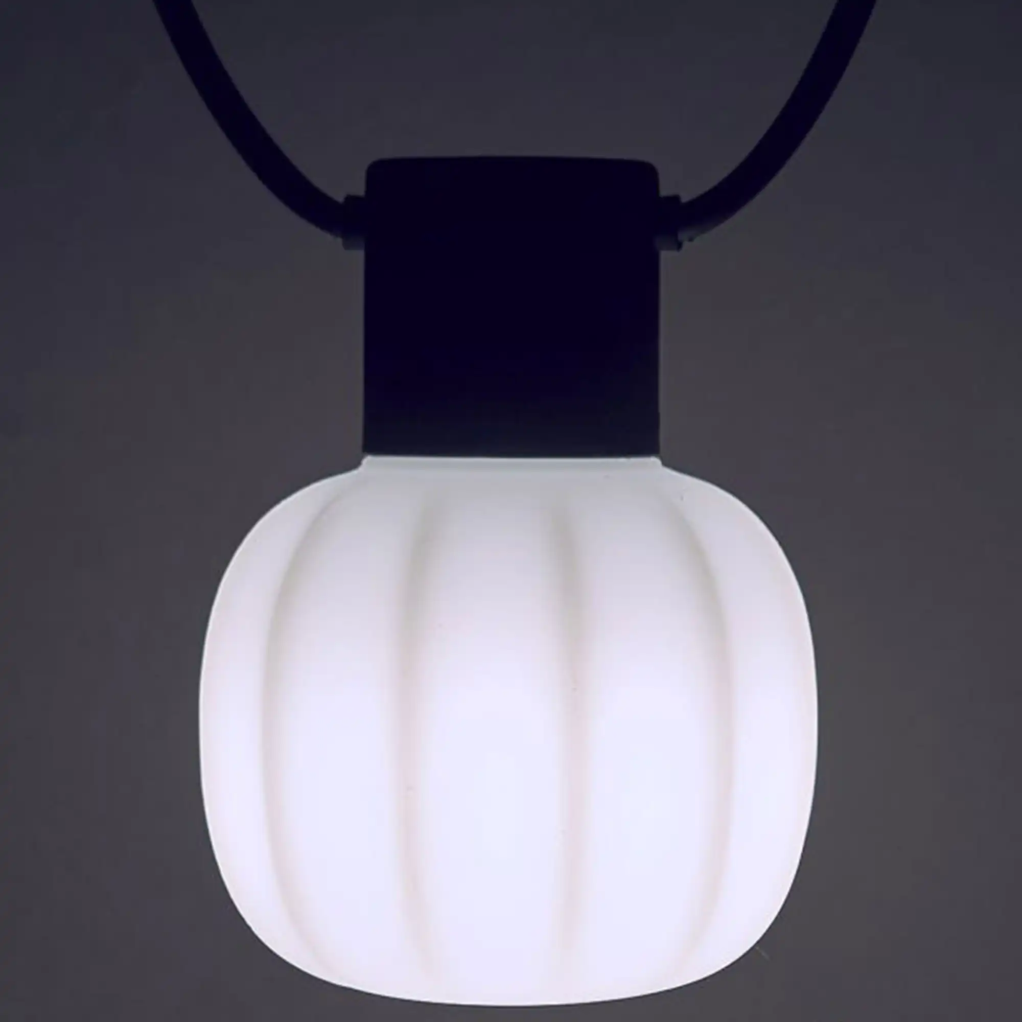 Kiki Outdoor Lamp