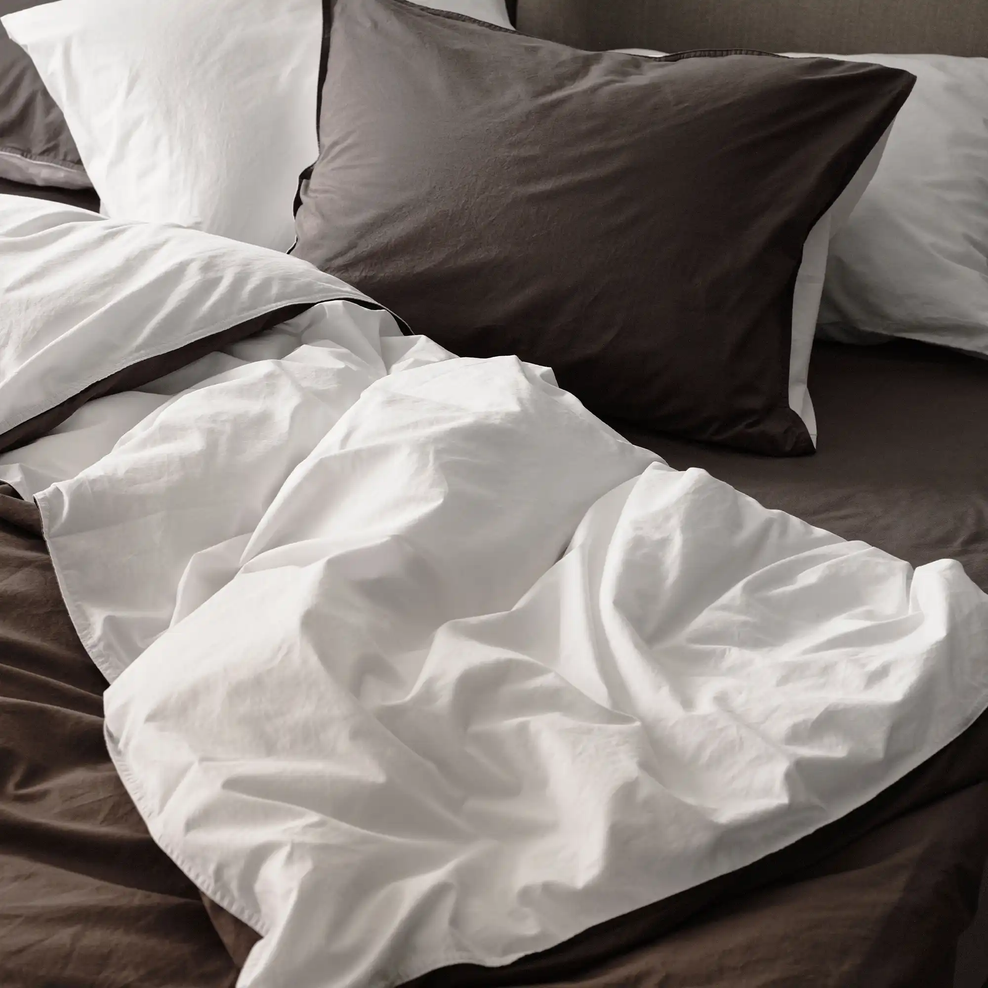 L.A. Pillow Cover Brown