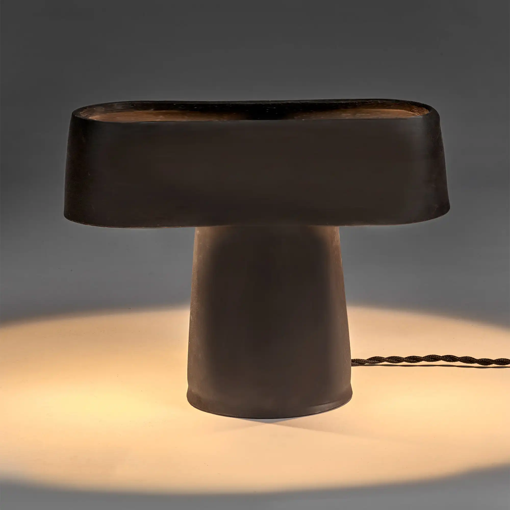 Bordslampa black romé 02
