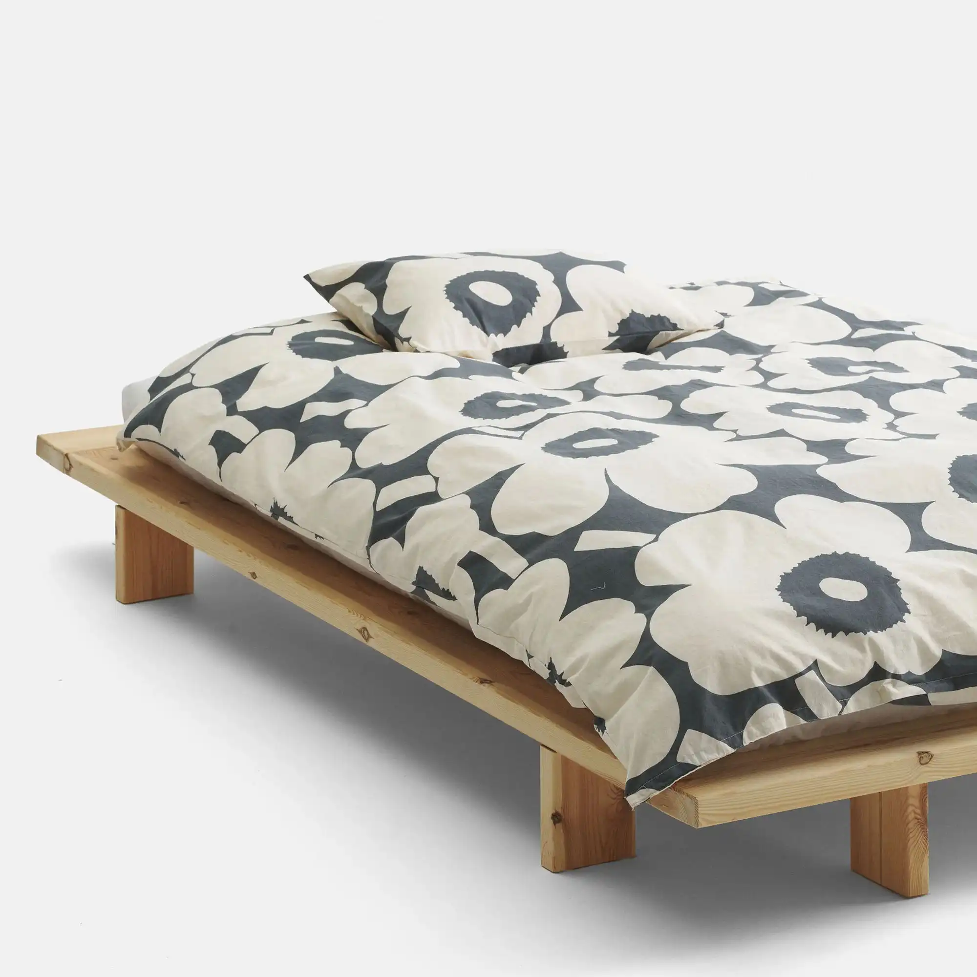 Unikko påslakan charcoal, off white