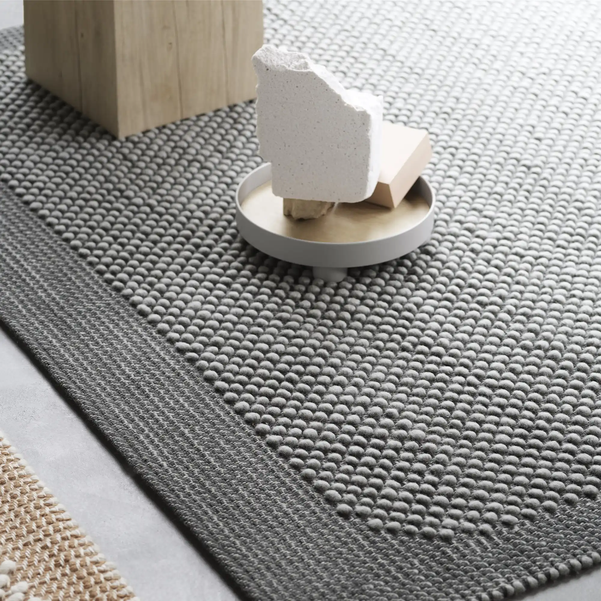 Pebble Rug - Dark Grey