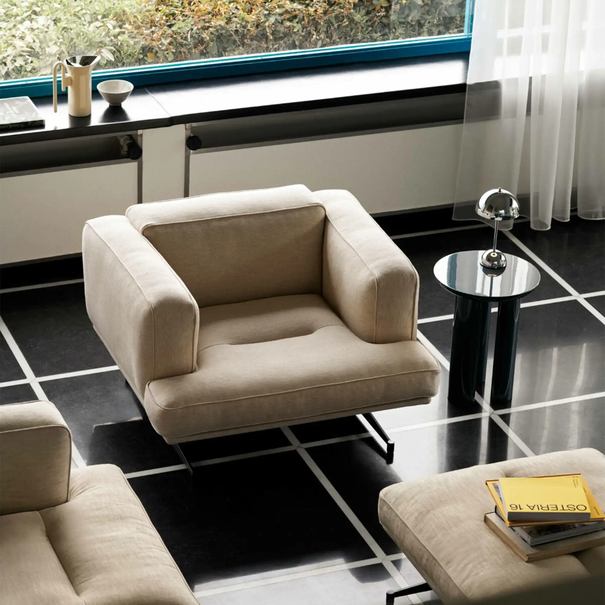 Inland AV21 1-sits soffa varm svart ben