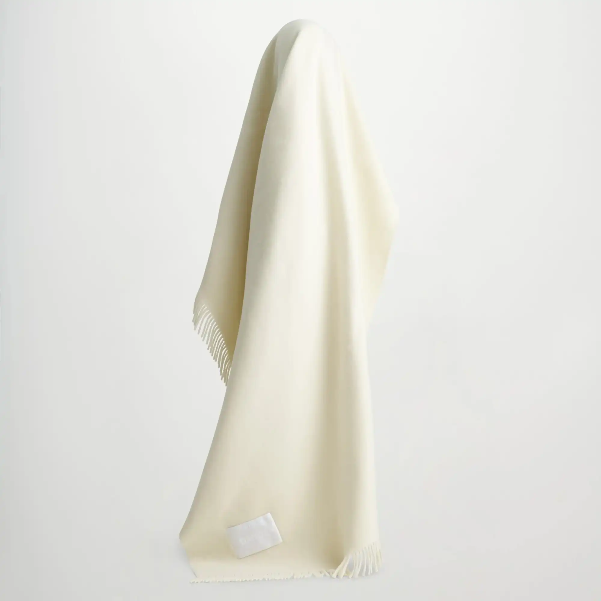 Bold Blanket / Oyster White