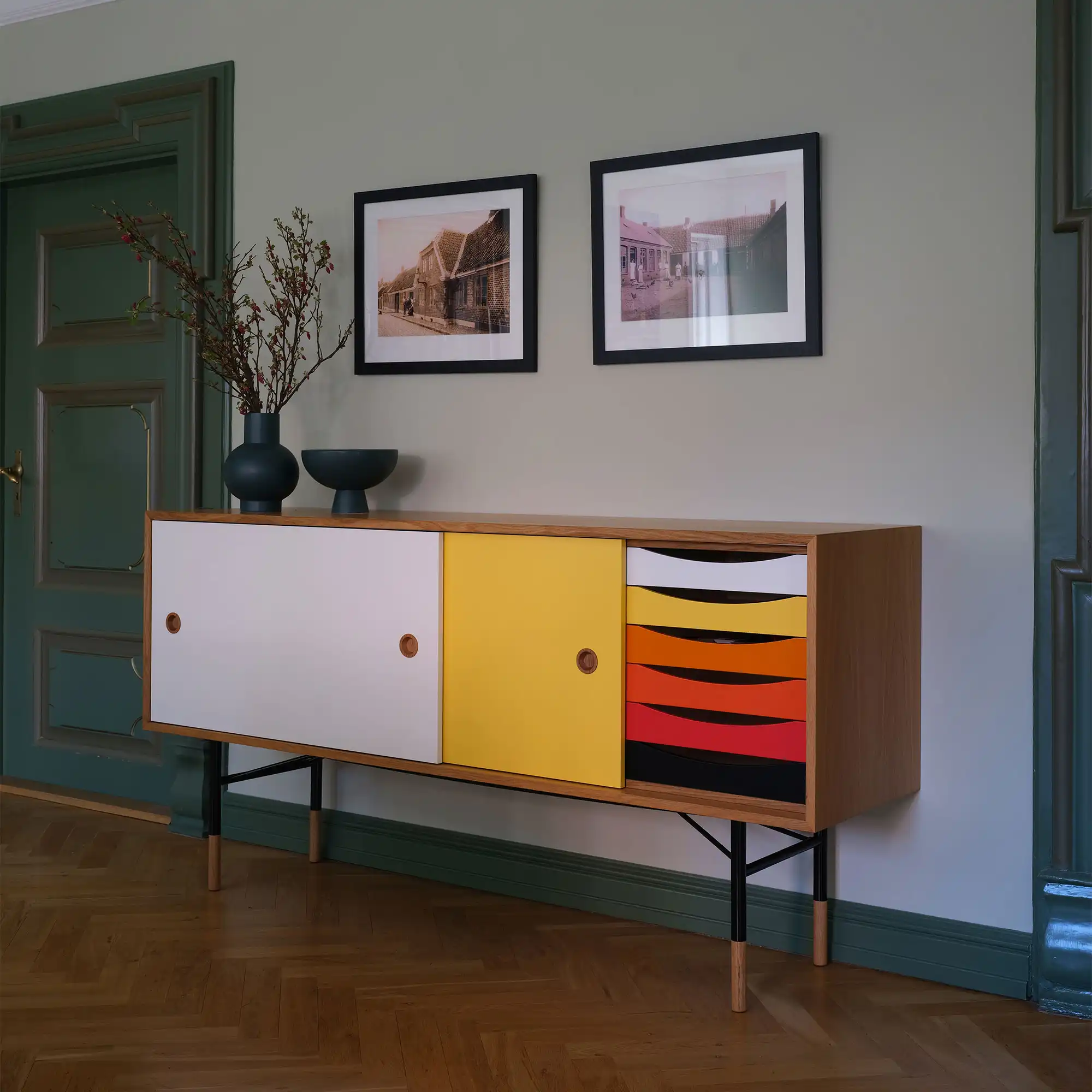 Sideboard Warm med lådor