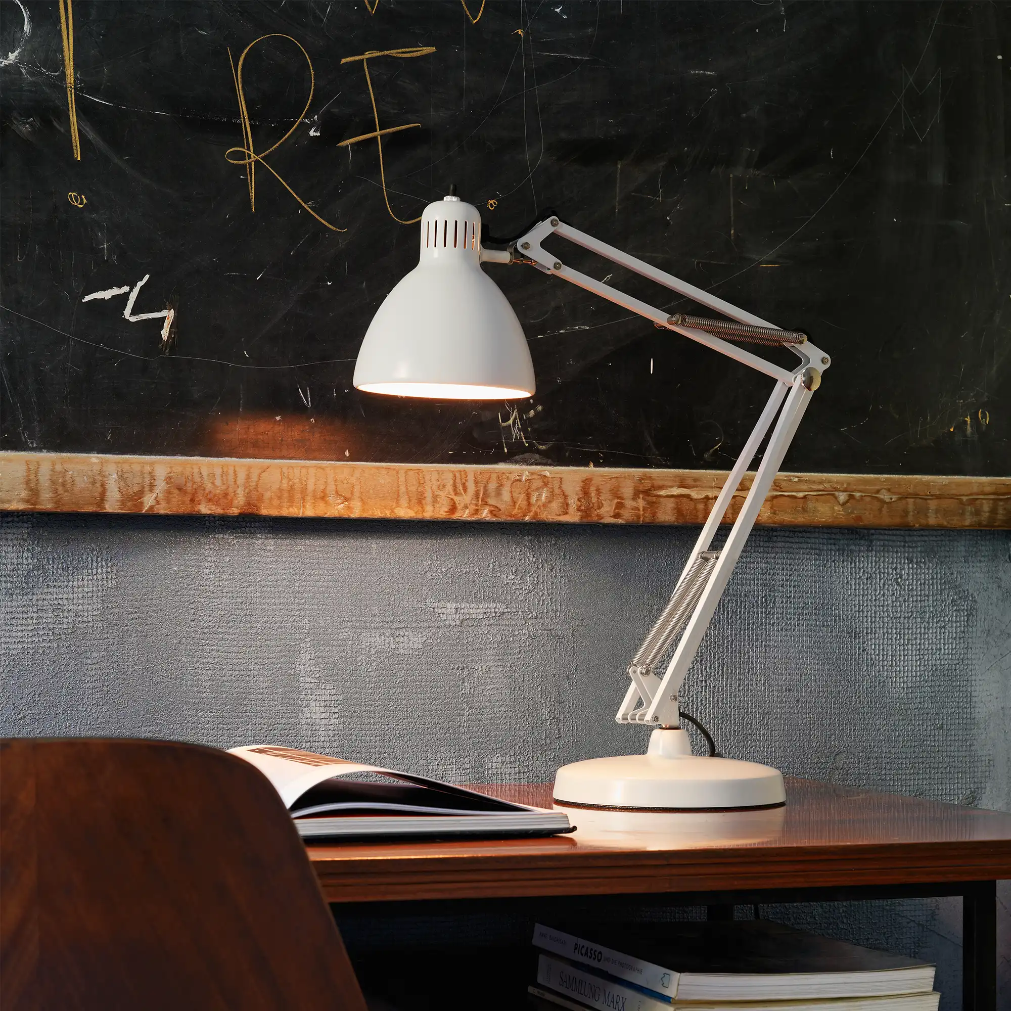 Naska 1 Table Lamp