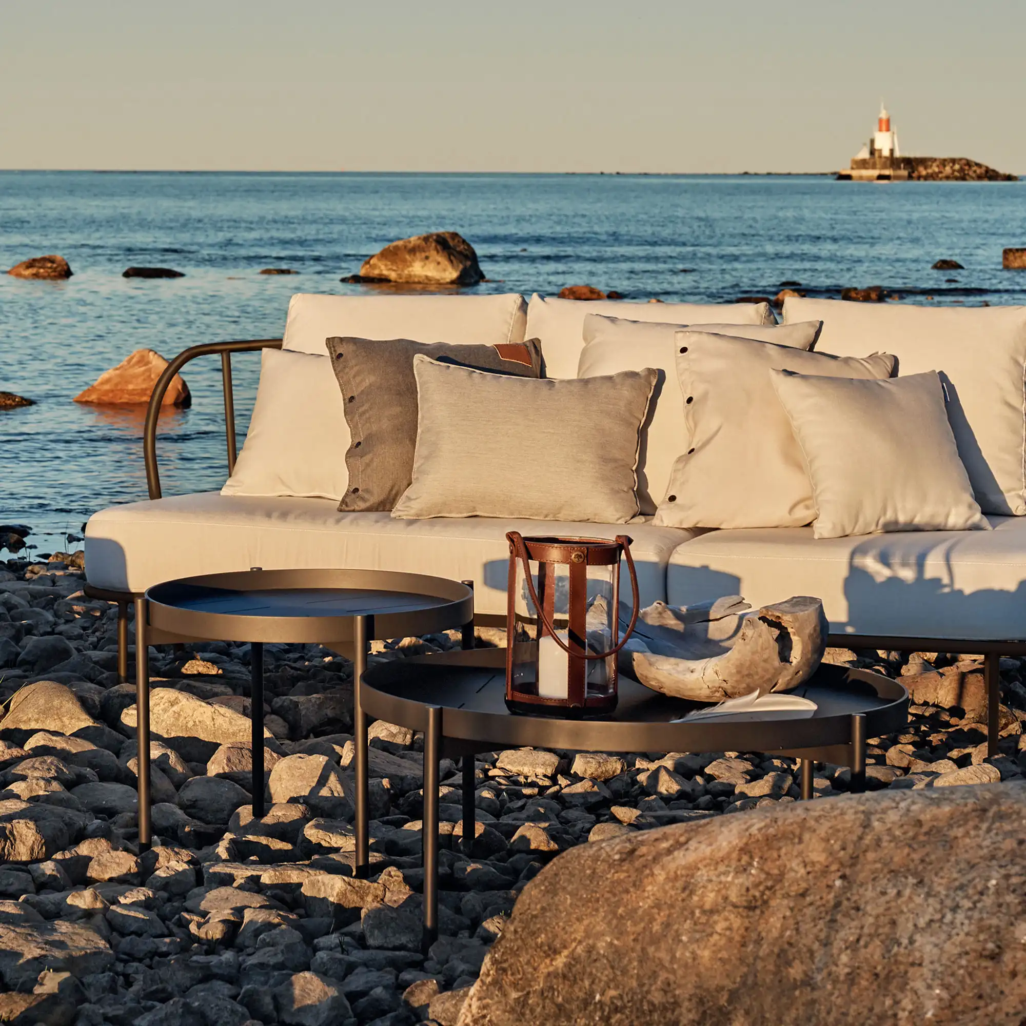 Saltö Lounge Table Small, Charcoal Grey Aluminium Frame