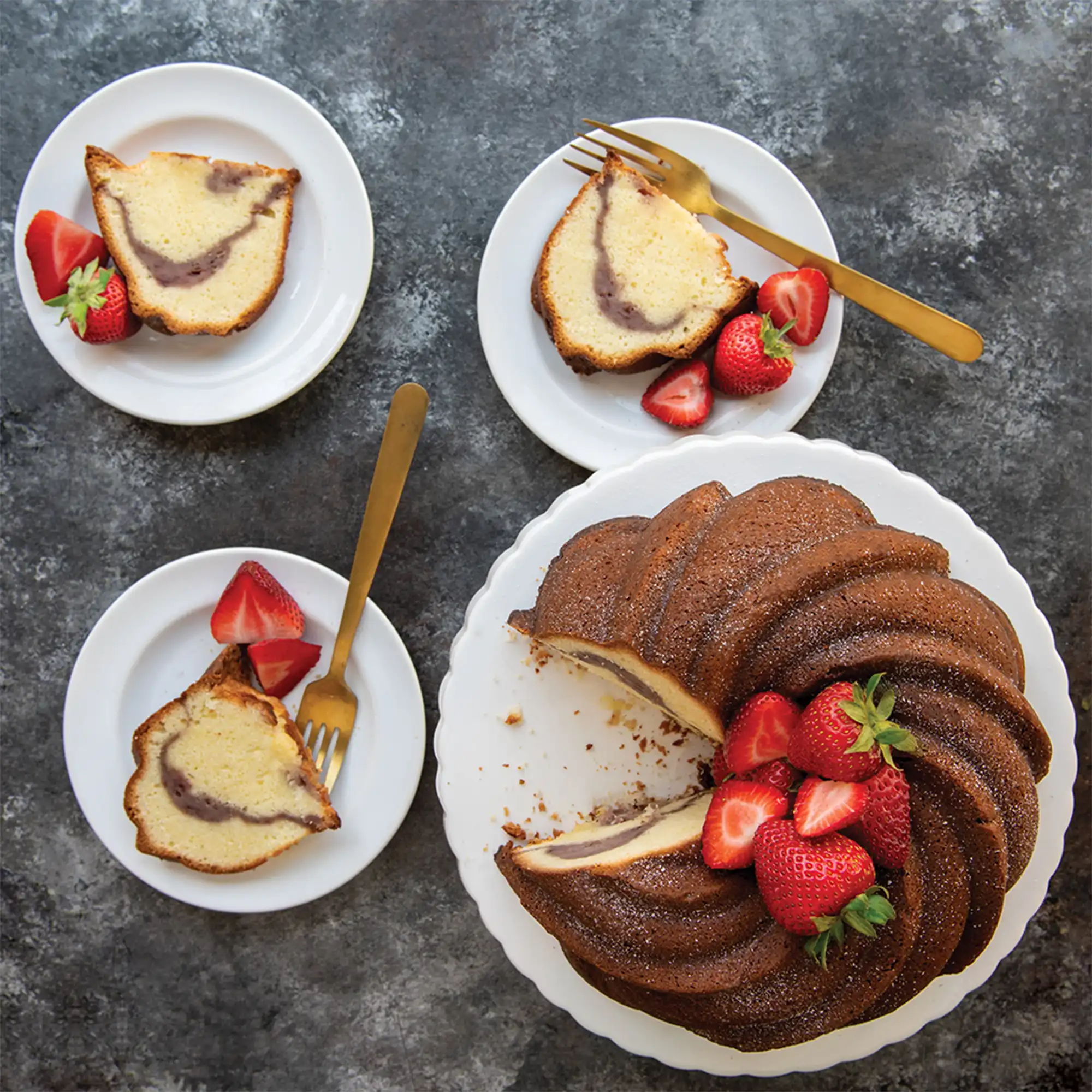 Swirl Bundt® Pan