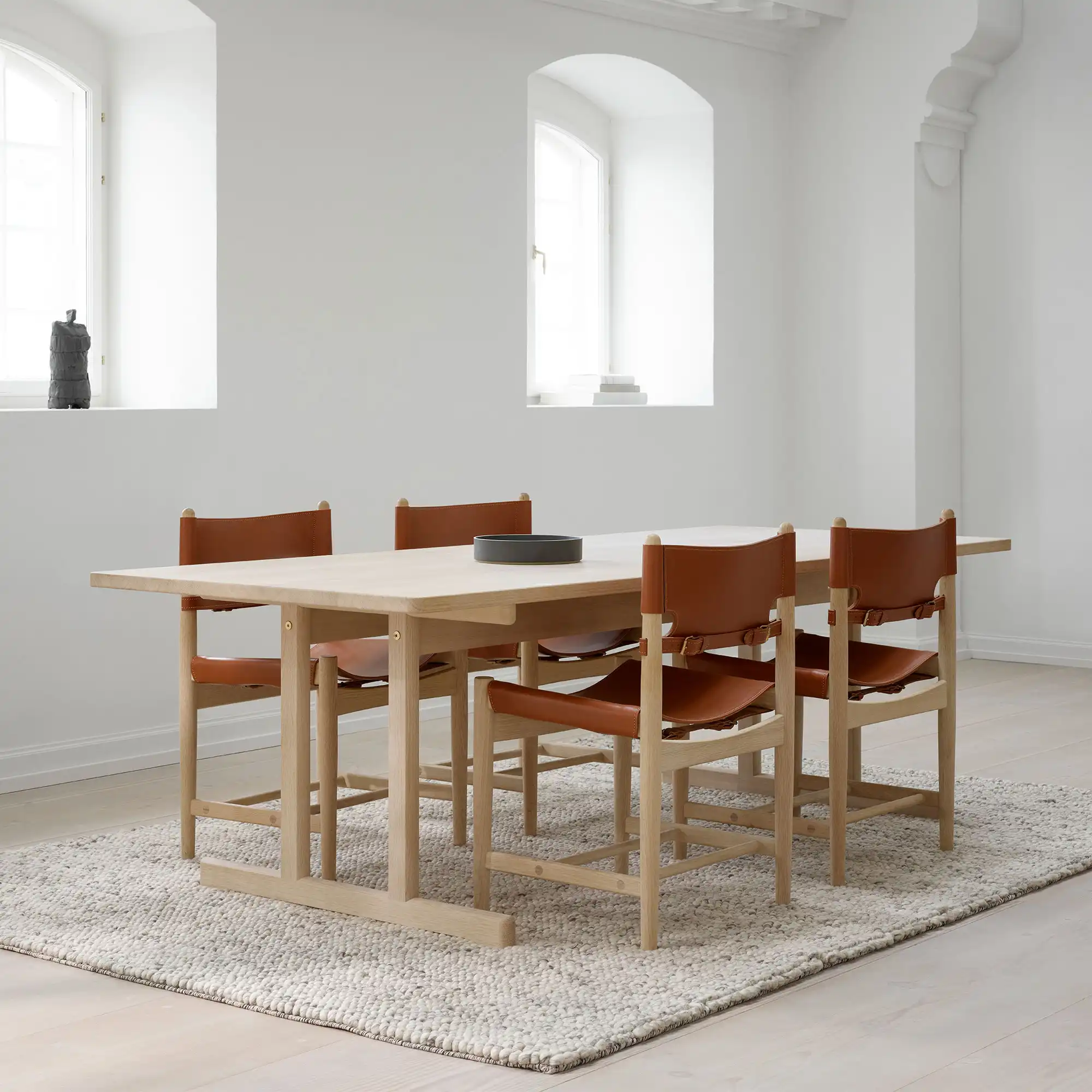 Mogensen 6286 Table