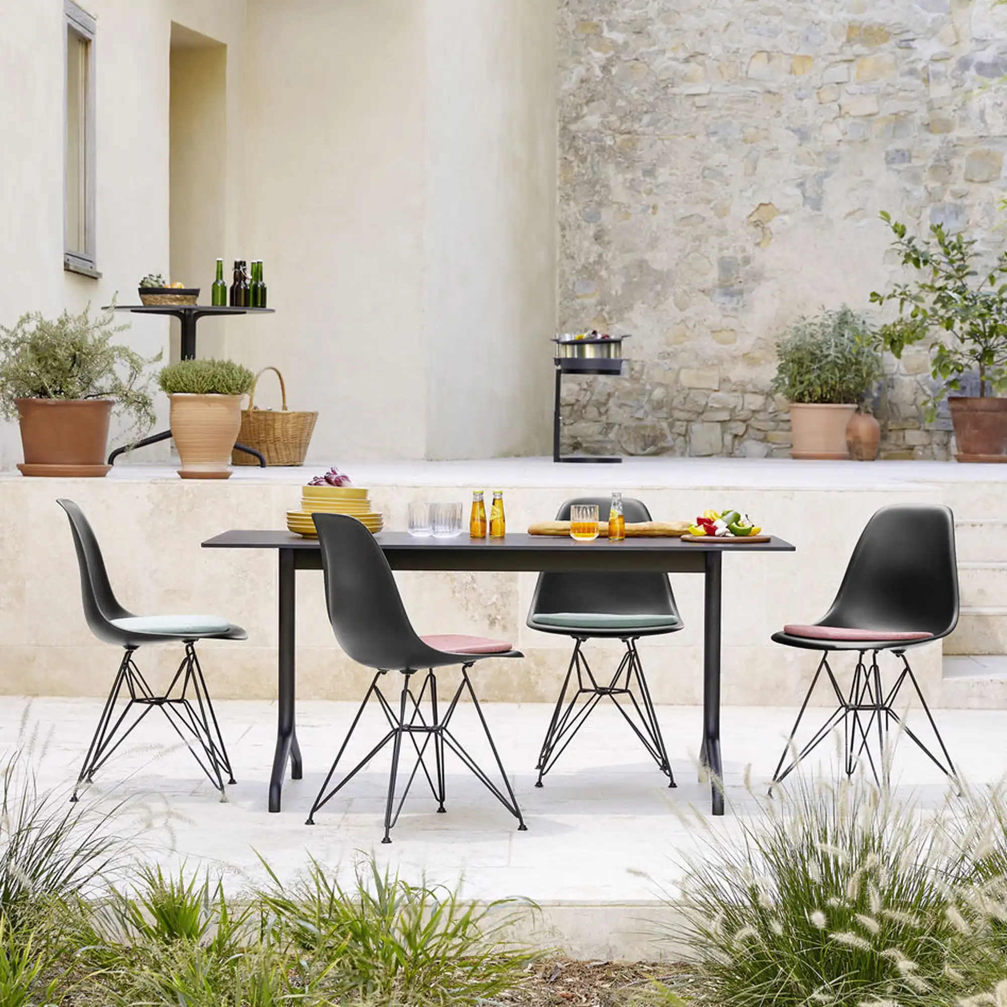 Eames Plastic Chair DSR - 48 Forest - White Base