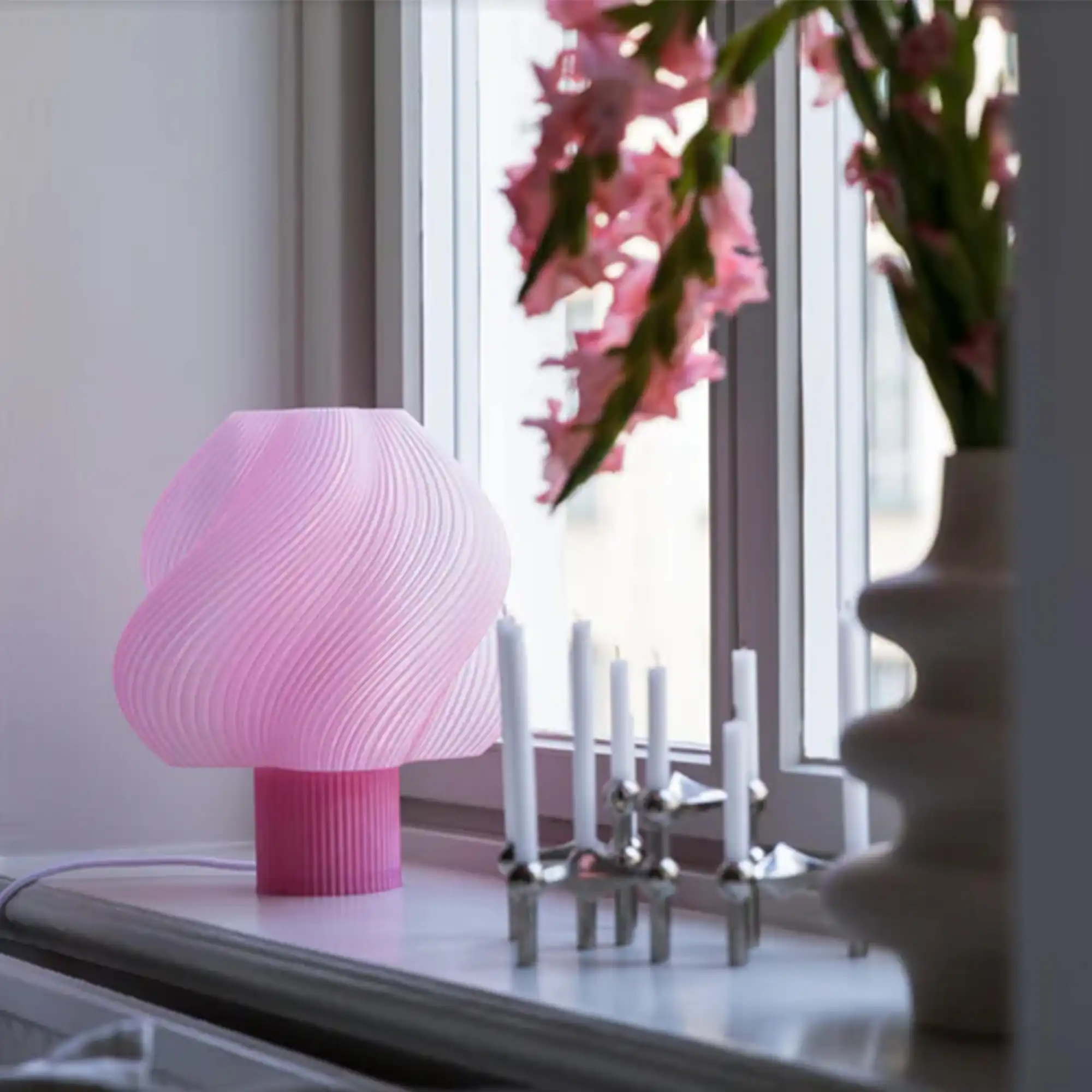 Soft Serve Table Lamp Grande - Rose