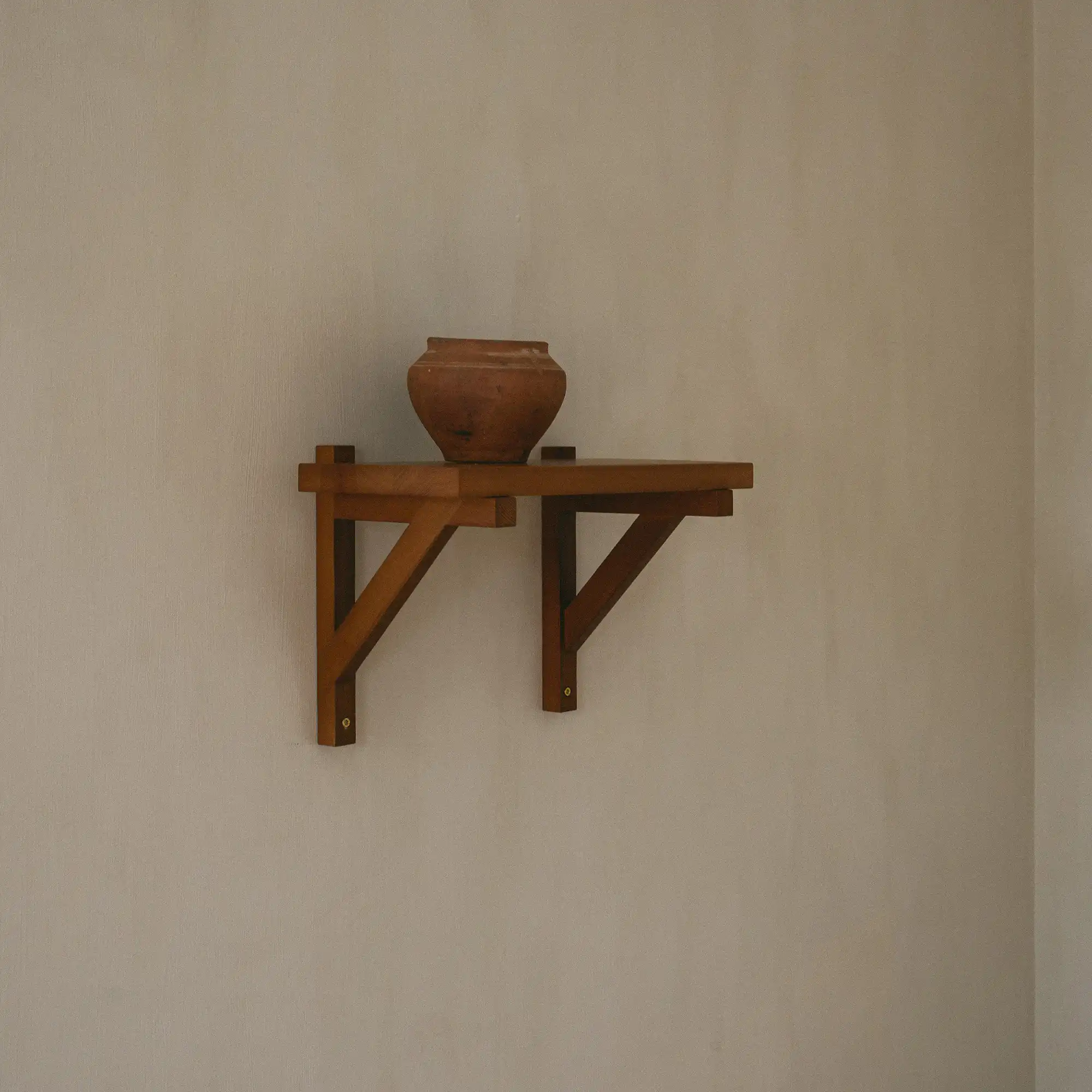 Bracket Shelf Warm Brown