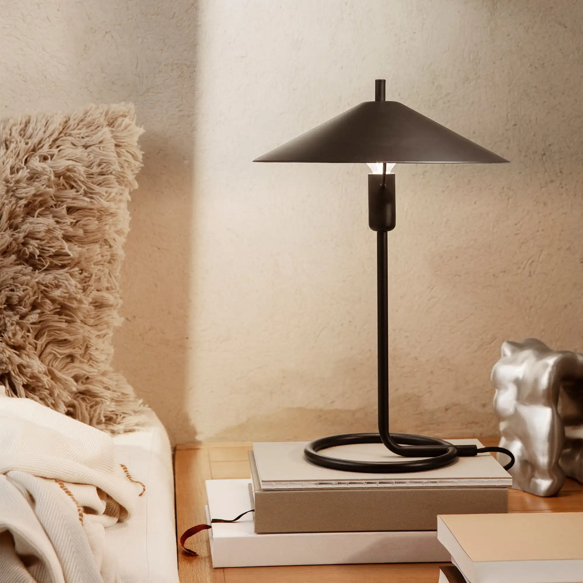 Filo Table Lamp