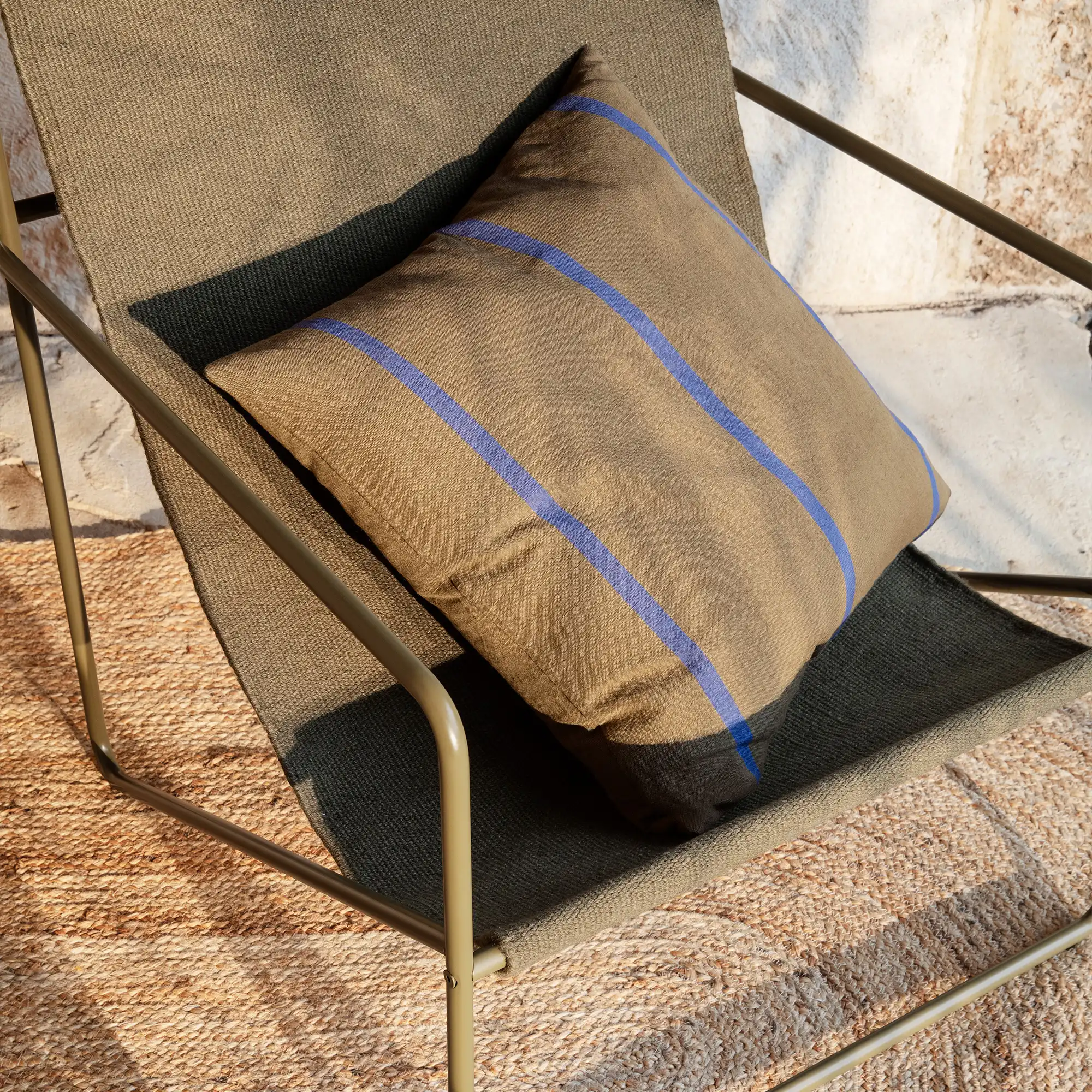 Desert Lounge Chair Olive