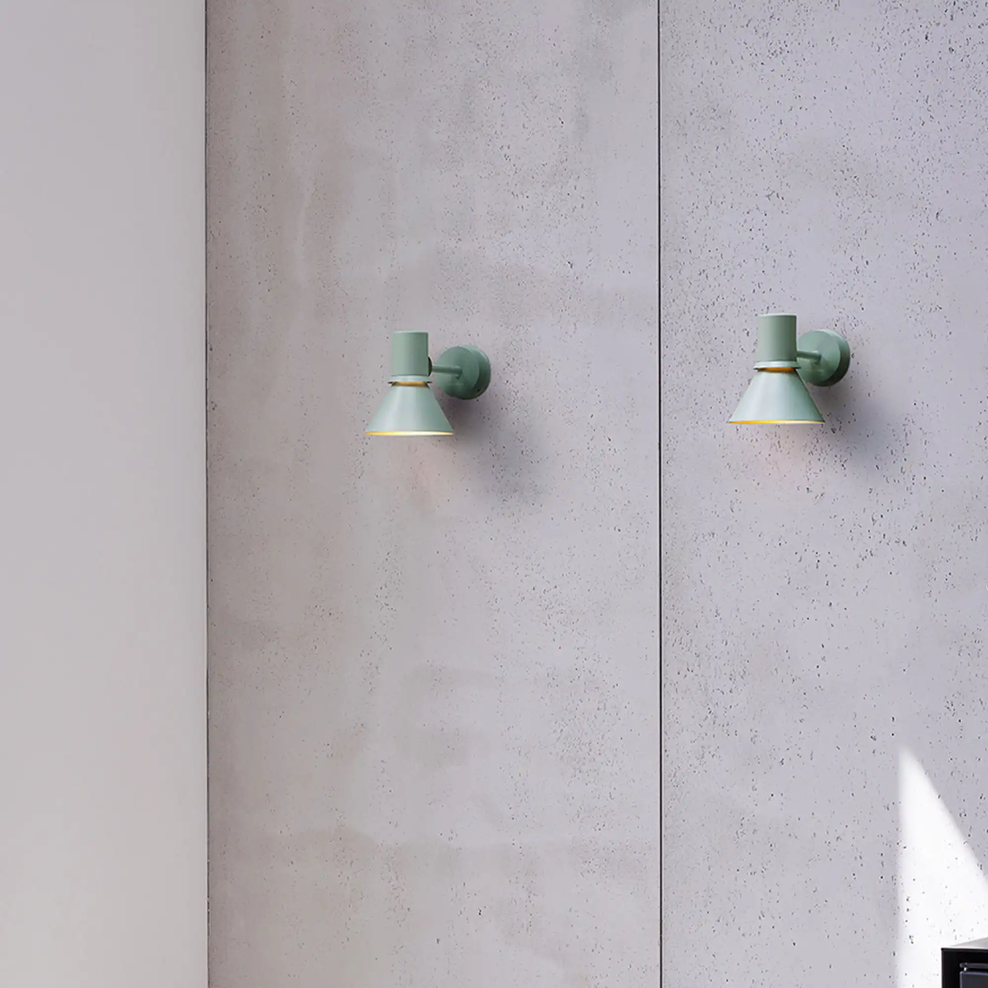 Type 80 Wall Lamp