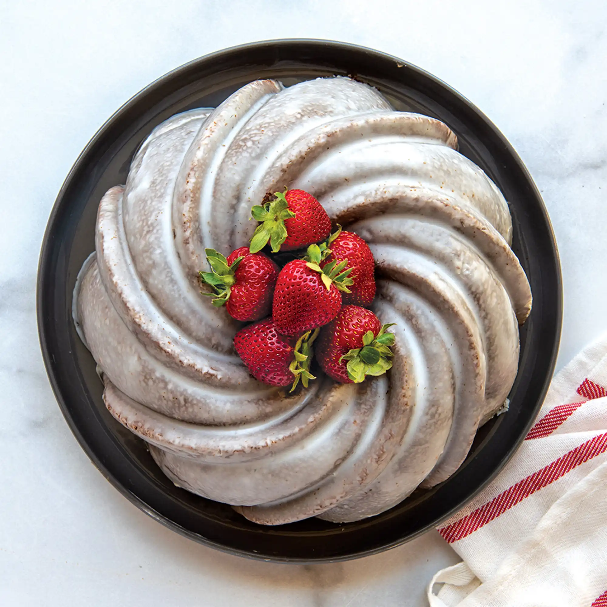 Swirl Bundt® Pan