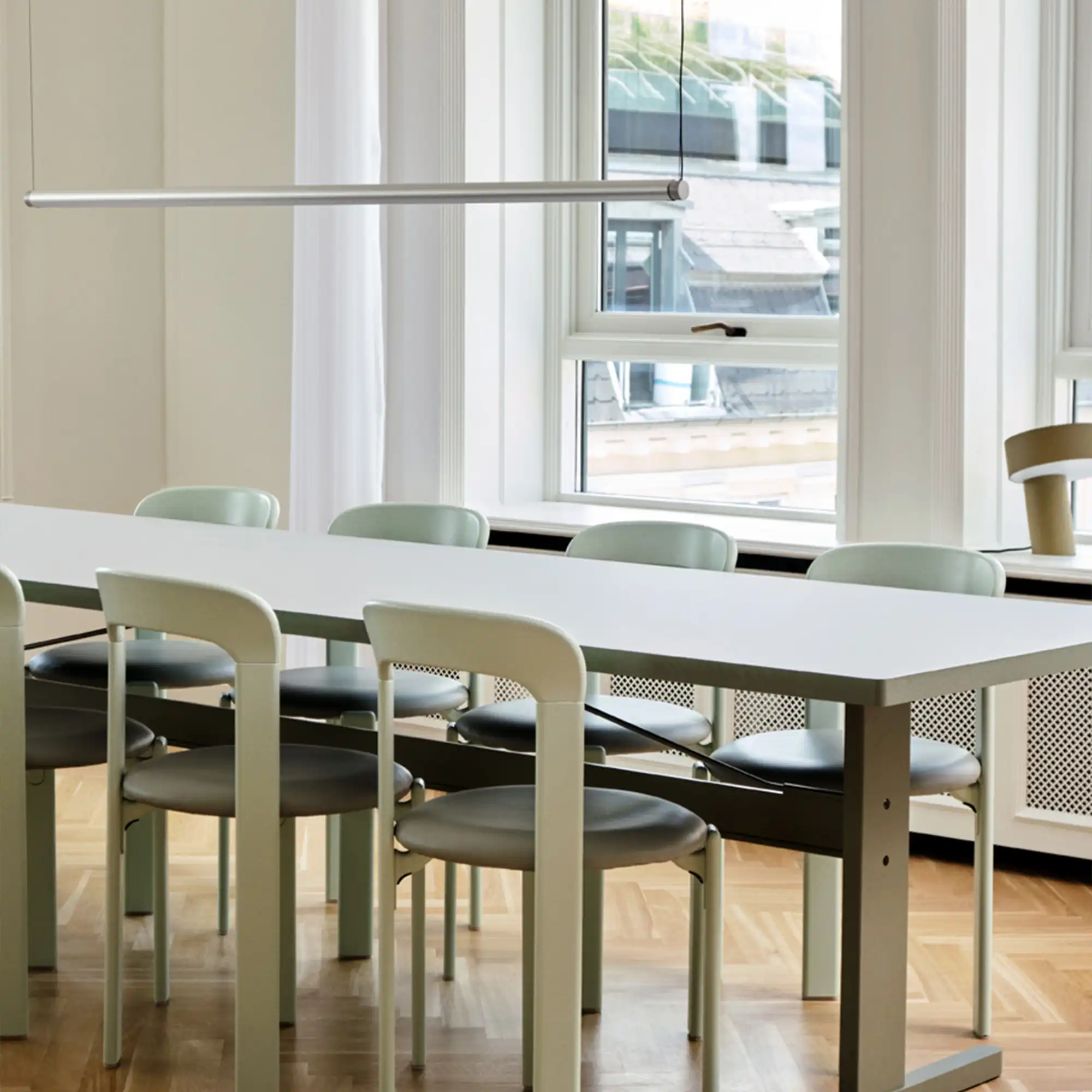 Factor Linear Suspension taklampa 1500 Directional