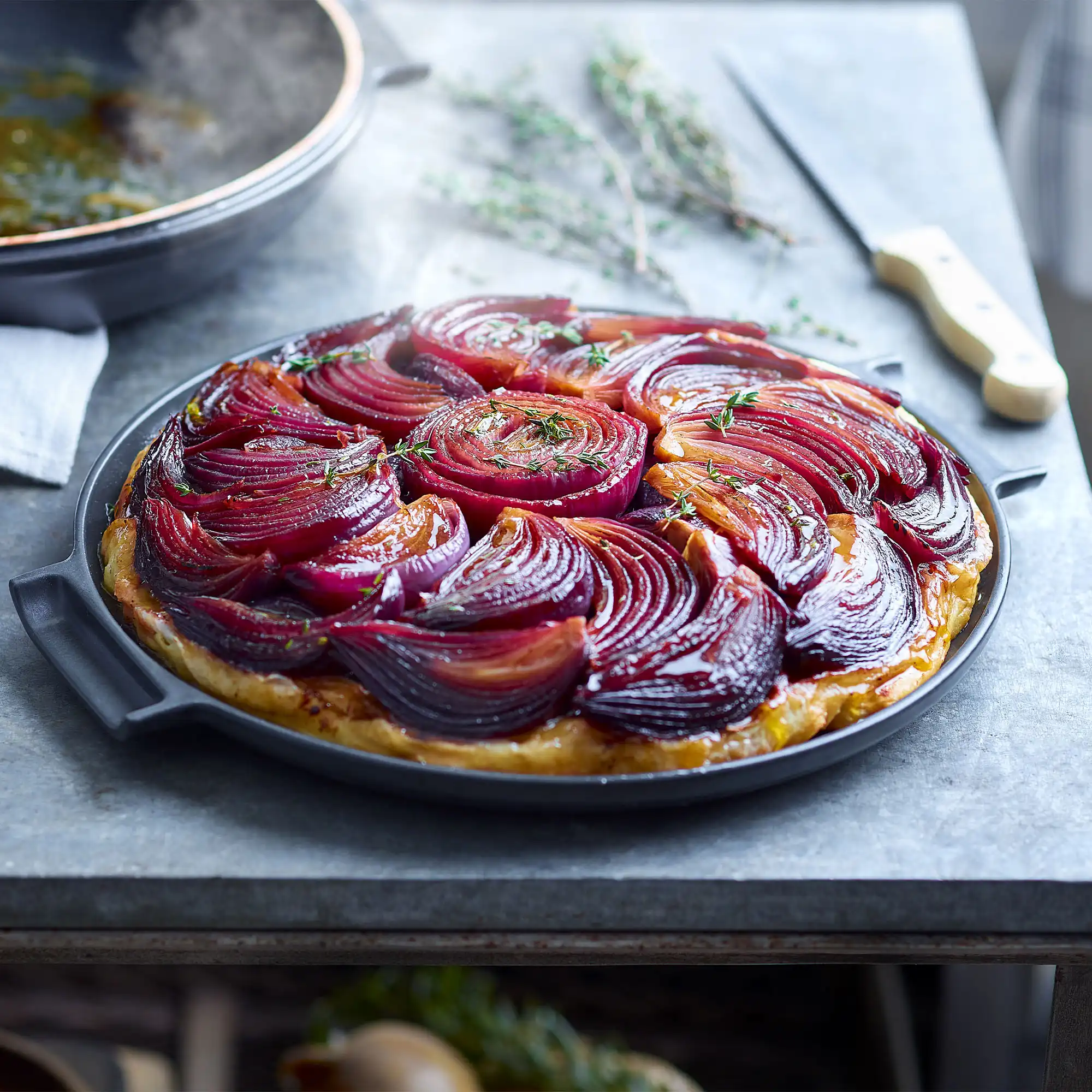 Tarte Tartin Ungsform 2,2 L Mörkgrå