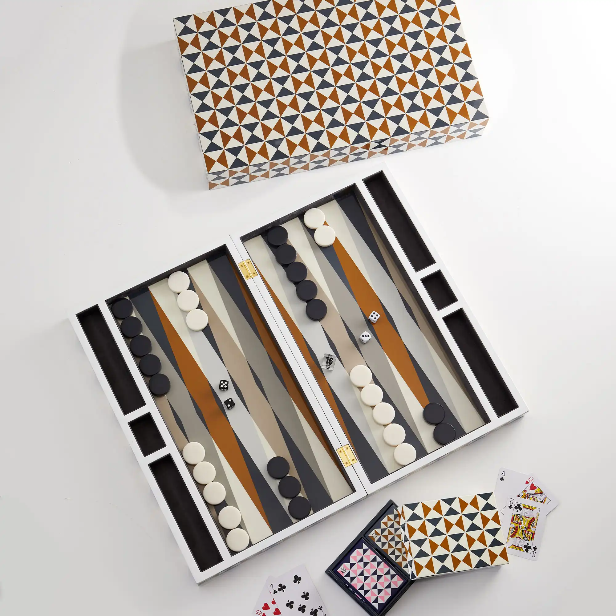 Bowtie Backgammon